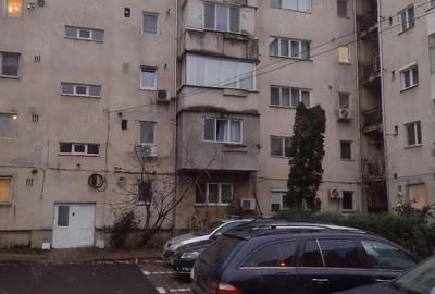 Apartament cu 3 camere decomandat în Central - 4