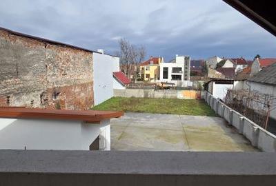 Casă cu Teren 600 Mp în Central - 4