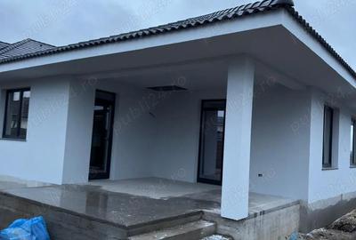 Casă cu 3 camere cu Teren 440 Mp în Central - 6