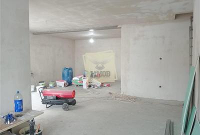 Casă individuală cu 4 camere cu Canalizare în Central - 2