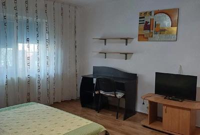 Garsonieră decomandată în - 8