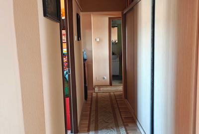 Apartament cu 4 camere decomandat în Dacia - 2