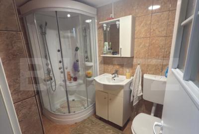 Casa de vanzare 5 camere + dependente - 12