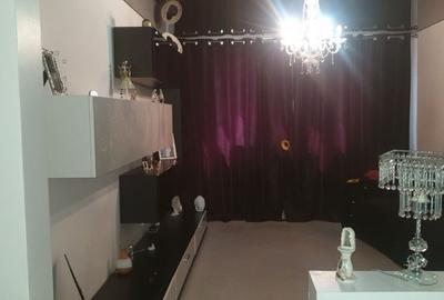 Apartament 3 camere de vanzare - Tiglina 2, stradal, renovat complet - 2