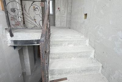 Casă cu 5 camere cu Teren 500 Mp în Bordei - 13