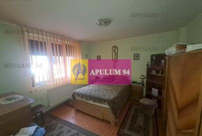 Apartament cu 3 camere de vanzare in Campina - 9