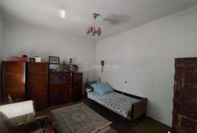 Caransebes, Casa cu Teren de 585 Mp, Zona Sesu Rosu - 3