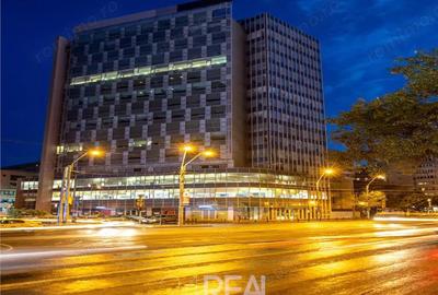 Spațiu comercial, de 516 mp, în P-ța Victoriei - 11