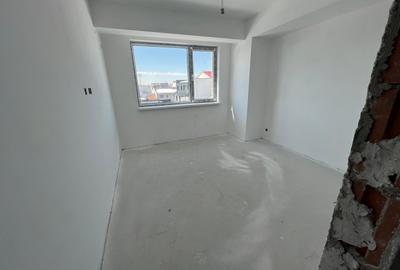 Apartament cu 2 camere decomandat în 1 Mai - 2