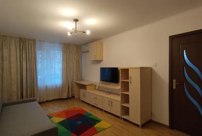 Inchiriere garsoniera decomandata in zona Tei - Teiul Doamnei - 1