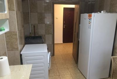 Garsonieră decomandată în Central - 8