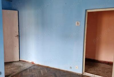 Apartament de vanzare - 2 camere, Petrosani, Str. Aviatorilor, bloc 1 - 10