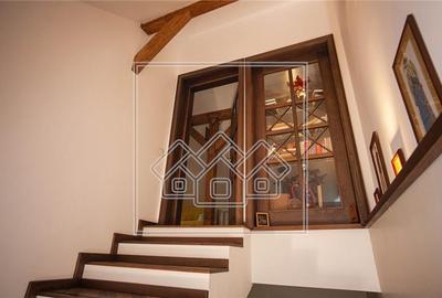 Casa tip duplex de vanzare in Sibiu - 5 camere, 3 bai - teren 250 mp - 12