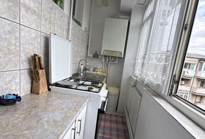 De vanzare Apartament 3 Camere/2 Bai in Cartierul Micro 16 - 9