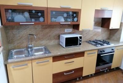 Apartament cu 3 camere decomandat, mobilat în 13 Septembrie - 2