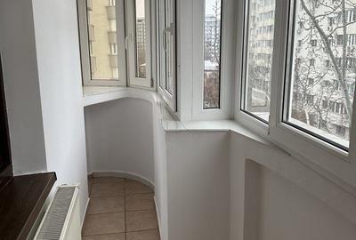 Apartament cu 3 camere decomandat, mobilat în Nerva Traian - 12