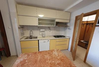 Apartament cu 4 camere decomandat, mobilat în Moșilor - 1