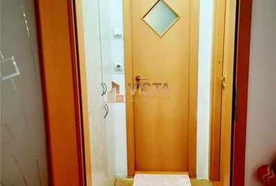 Apartament cu 2 camere semidecomandat, mobilat în Florilor - 5