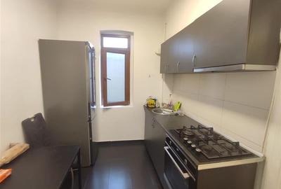 Vanzare apartament 2 camere Parcul Carol, in bloc mic, cu CT - 6