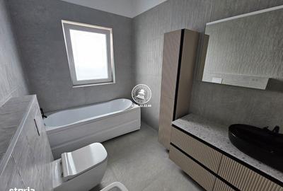 Casă cu 5 camere cu Teren 560 Mp în Rediu - 13