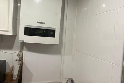 Apartament cu 2 camere decomandat în P-ța Universității - 13