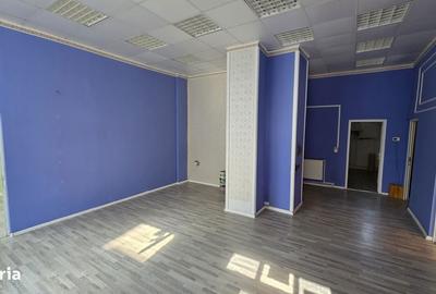 Spațiu comercial, de 120 mp, în Central - 7