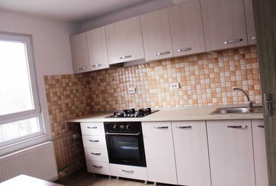 Apartament cu 3 camere decomandat în Sud - 5