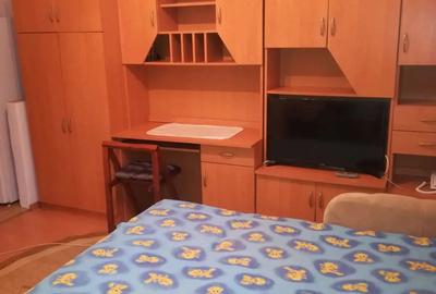 Inchiriez garsoniera zona Soarelui - 10