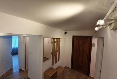 Apartament cu 3 camere decomandat în Central - 4