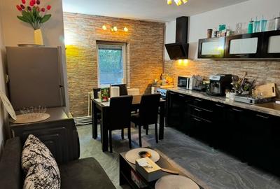 Apartament cu 2 camere decomandat în Zamfirescu