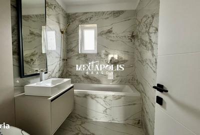 Casă cu 4 camere cu Teren 300 Mp în Central