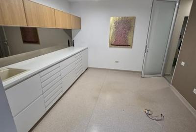 Spațiu comercial, de 60 mp, în Trocadero - 13