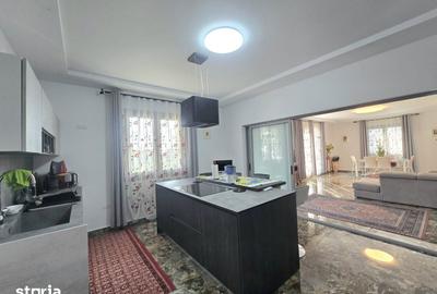Casă cu 6 camere cu Teren 2000 Mp în Central - 4