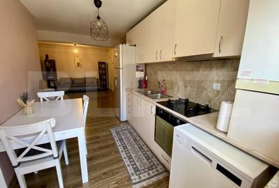 Apartament cu 3 camere semidecomandat, mobilat în Florești - 6