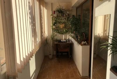 Apartament cu 2 camere semidecomandat în Berceni - 2