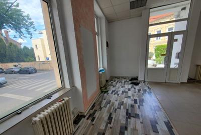 Spatiu comercial zona Centrala - ID : RH-43103-property - 1