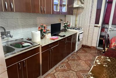 Apartament 4 camere , zona Primarie Focsani, decomandat , 97 - 1