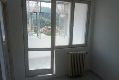 Garsoniera cu priveliste spre munti, cartier Noua Brasov - 6