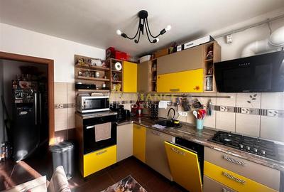 Apartament cu 3 camere decomandat, mobilat în Alexandru Obregia - 9