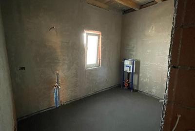 Duplex cu 4 camere cu Canalizare în Moșnița Nouă - 14