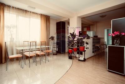 Apartament cu 3 camere semidecomandat în Lujerului