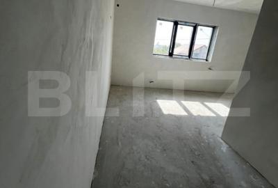 Casă cu 4 camere cu Teren 800 Mp în Central - 3