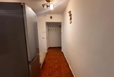 Apartament cu 3 camere semidecomandat, mobilat în Calea Moldovei - 8