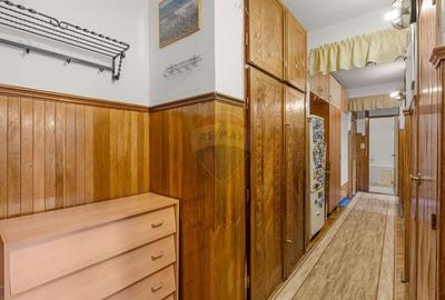 Apartament cu 3 camere decomandat, mobilat în Alfa - 11