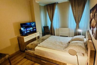 Apartament cu 2 camere decomandat în Între Lacuri