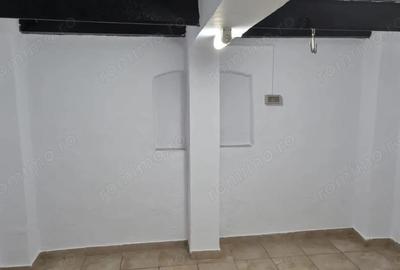 Spațiu comercial, de 42 mp, în Eroii Revoluției - 3