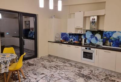 Penthouse cu 5 camere decomandat, mobilat în Central - 20