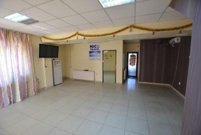 Vand spatiu comercial P+1E (160mp.) - 2
