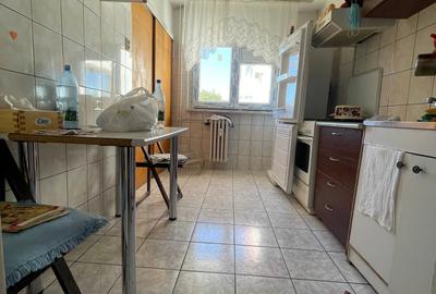 Apartament 3 Camere De Vanzare Berceni - 2