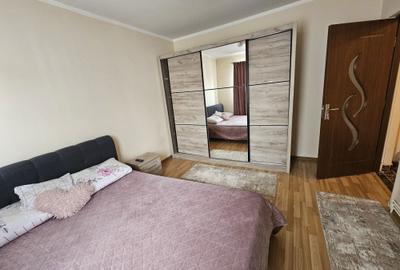 Apartament cu 2 camere decomandat în Stana - 3